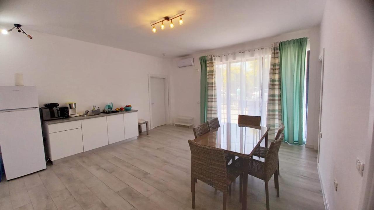 Apartment Mika