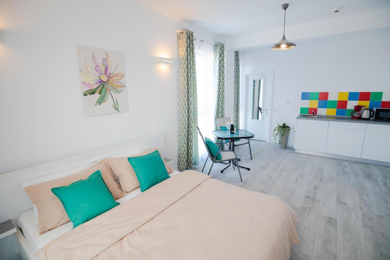Mika Apartment