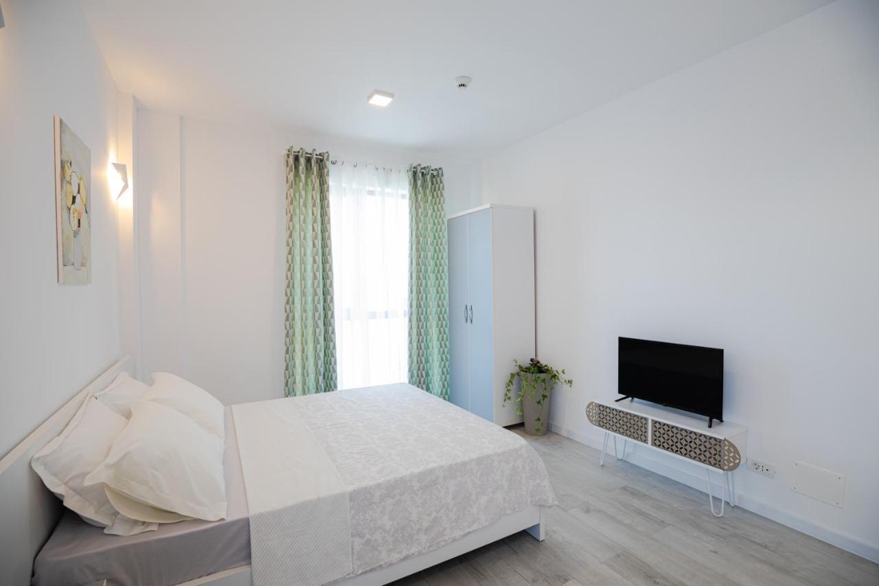 Mika Apartment